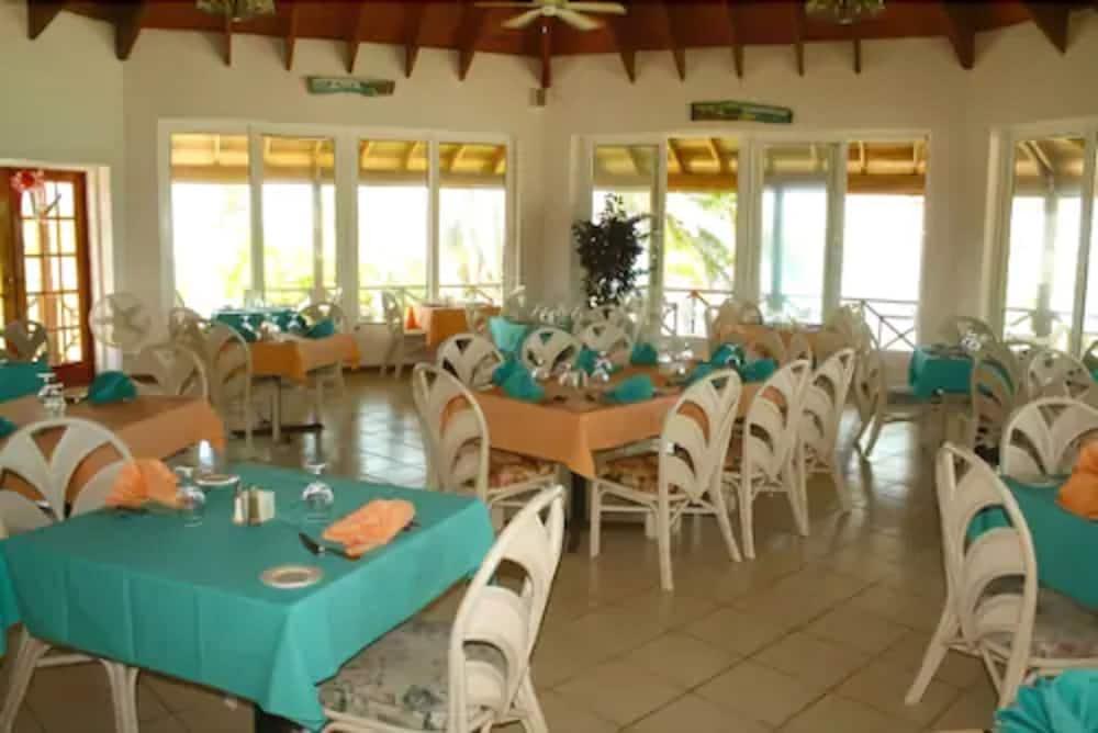 Unique Village Palmetto Point Kültér fotó